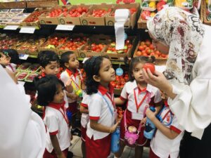 Educational Field Trip -Visit to Fruits and Vegetable section in a Supermarket[23.10.2025] - World Nursery 570515756 1384053550386496 3225083733661044816 n